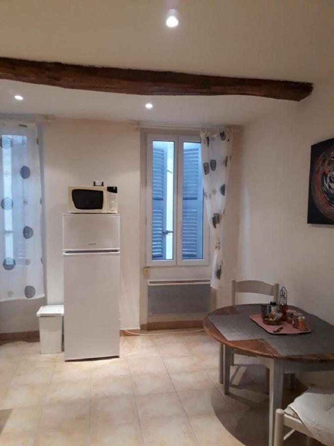 Les Capena 2 Apartment Collobrieres Bagian luar foto